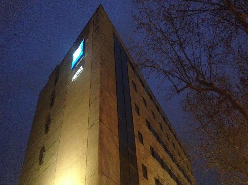 Ibis Budget Marseille Timone Ngoại thất bức ảnh